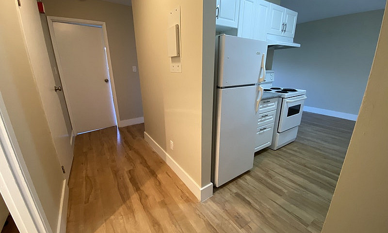 1 Bedroom 1 Bath - A...