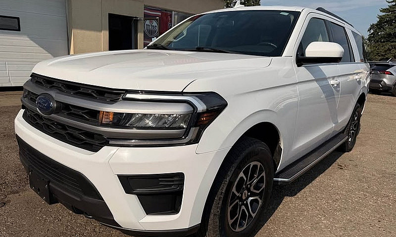 2022 Ford Expedition...