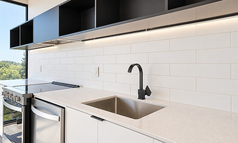 123 James Ave - 2Bed...