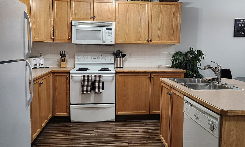 Fully Furnished, All...