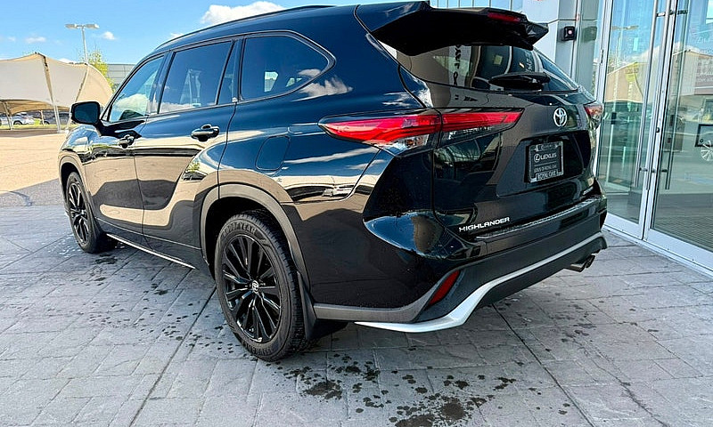 2023 Toyota Highland...