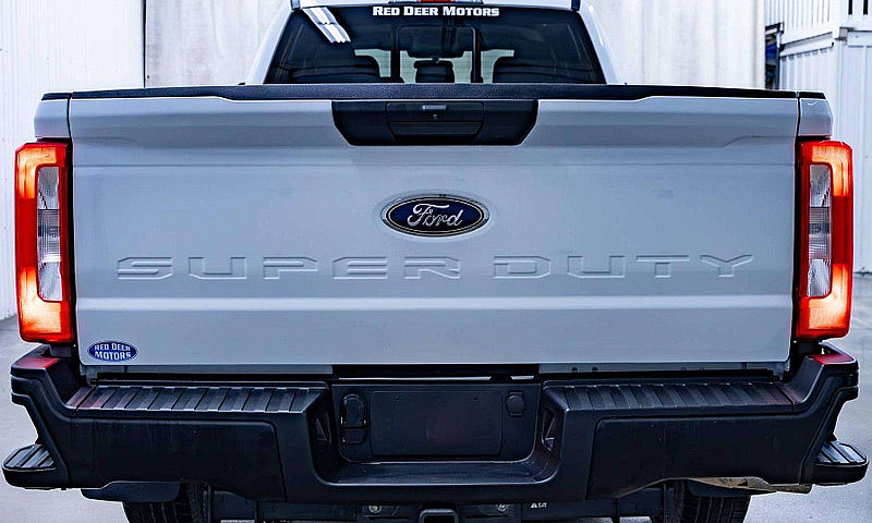 2025 Ford F-250 4X4 ...