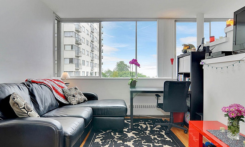 English Bay Tower - ...