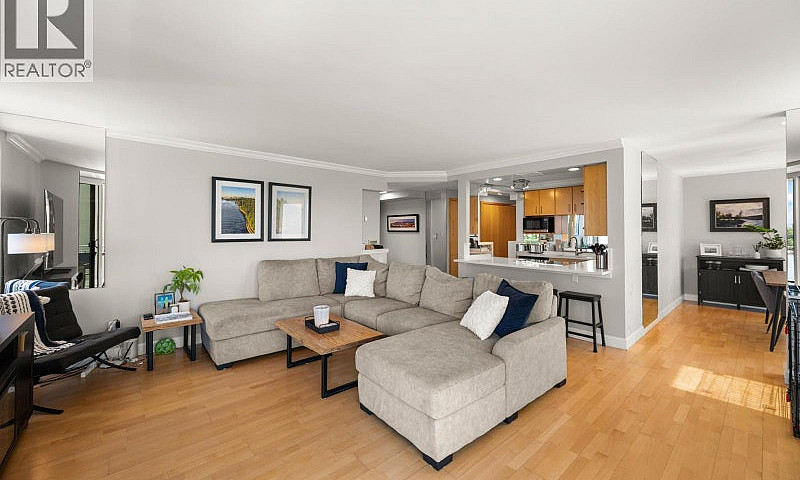 601 1575 Beach Avenu...