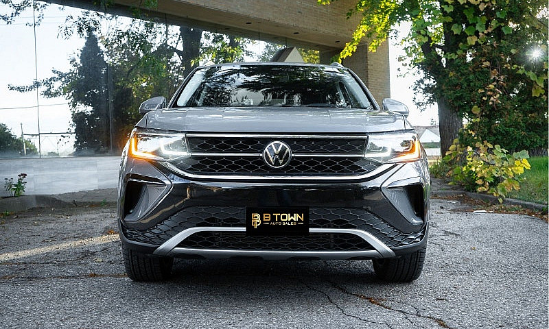 2023 Volkswagen Taos...