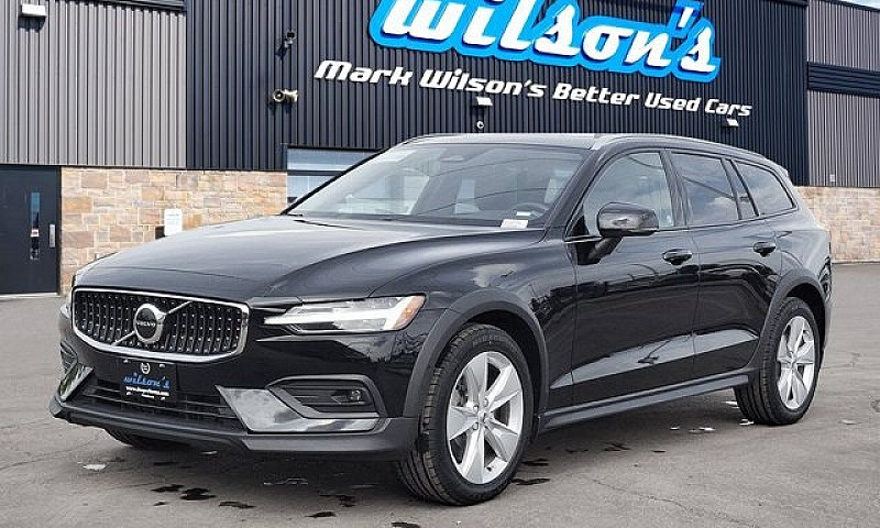 2025 Volvo V60 Cross...