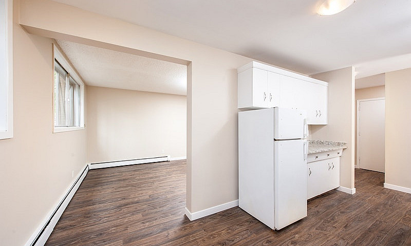 Shaughnessy Manor - ...