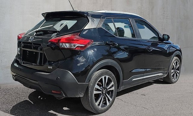 2020 Nissan Kicks Sr...