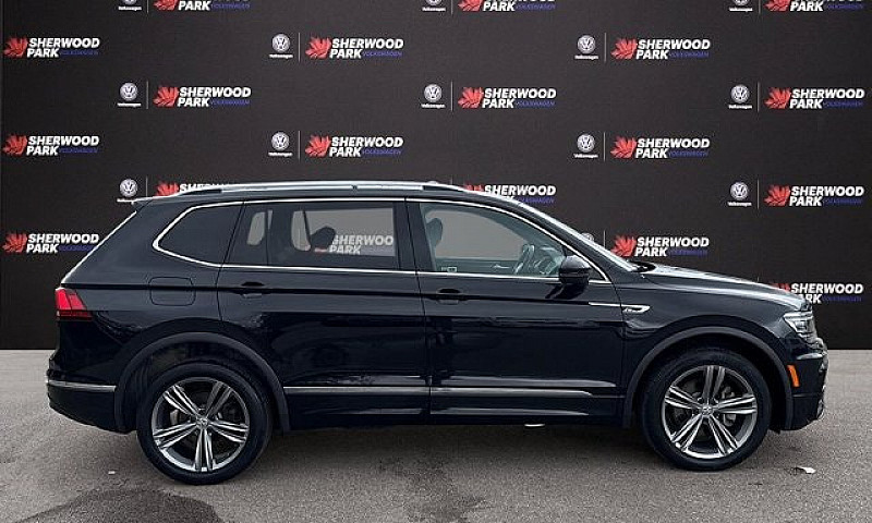 2021 Volkswagen Tigu...