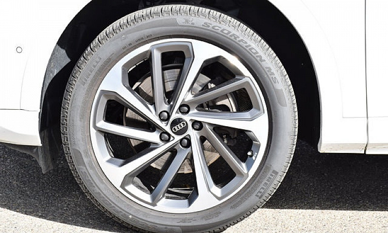 2025 Audi Q5 Progres...