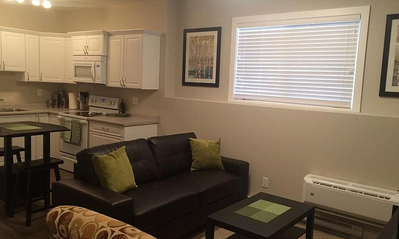 2 Bedroom 1 Bath - E...