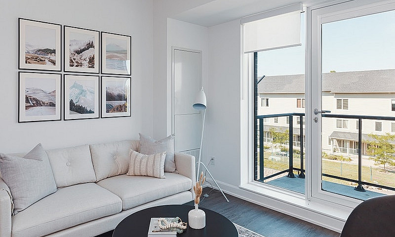 Brand New 2 Bed + De...