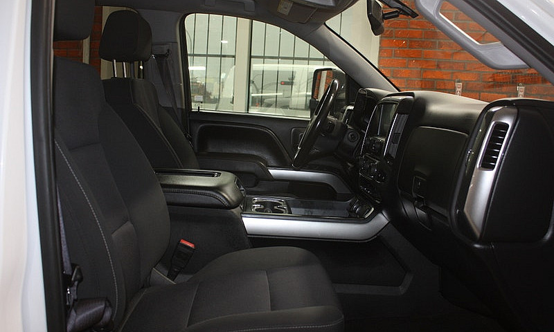 2017 Chevrolet Silve...