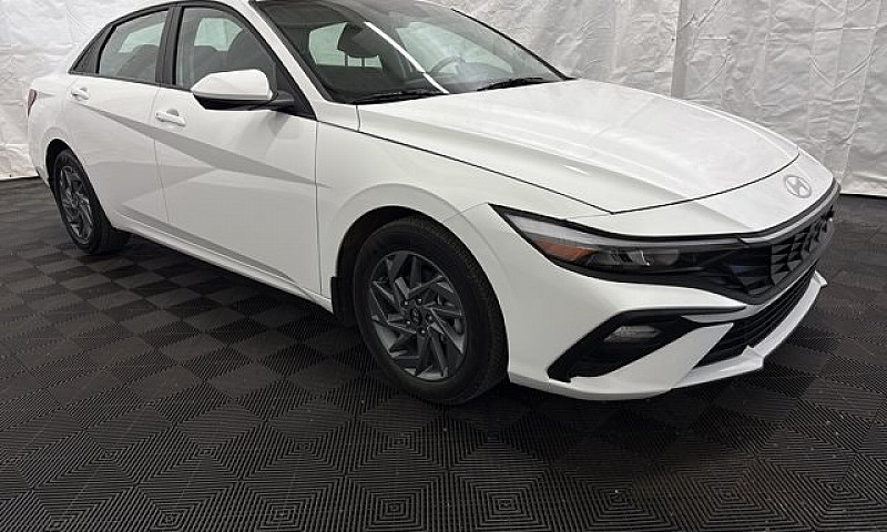 2025 Hyundai Elantra...