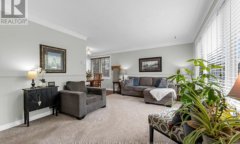 1065 Woodburn Road H...