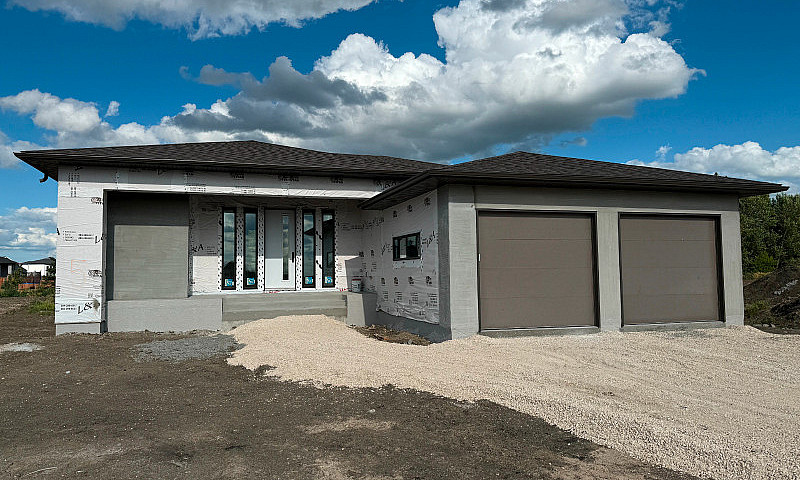 Beautiful 1740Sqft C...