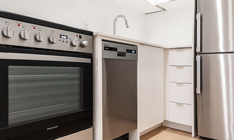 Renovated Bachelor, ...