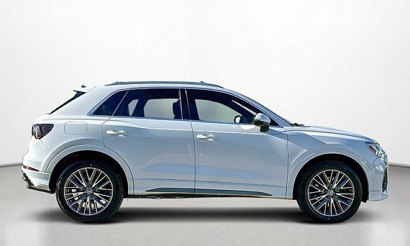 2019 Audi Q3 Progres...