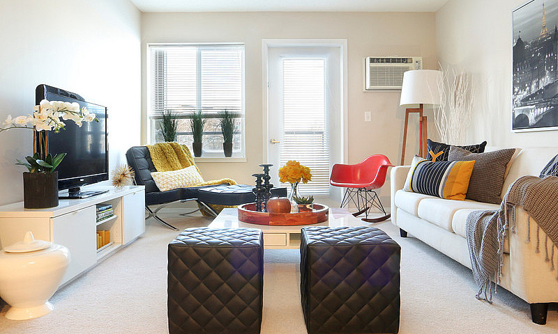 Kenwood Court - Spac...