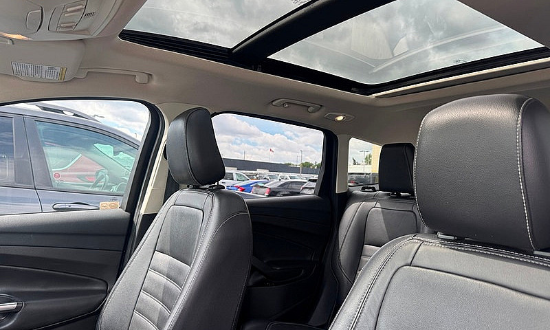2018 Ford Escape Awd...