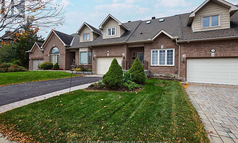 14 Windeyer Crescent...