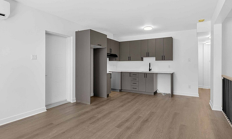 5 1/2 Moderne Et Spa...