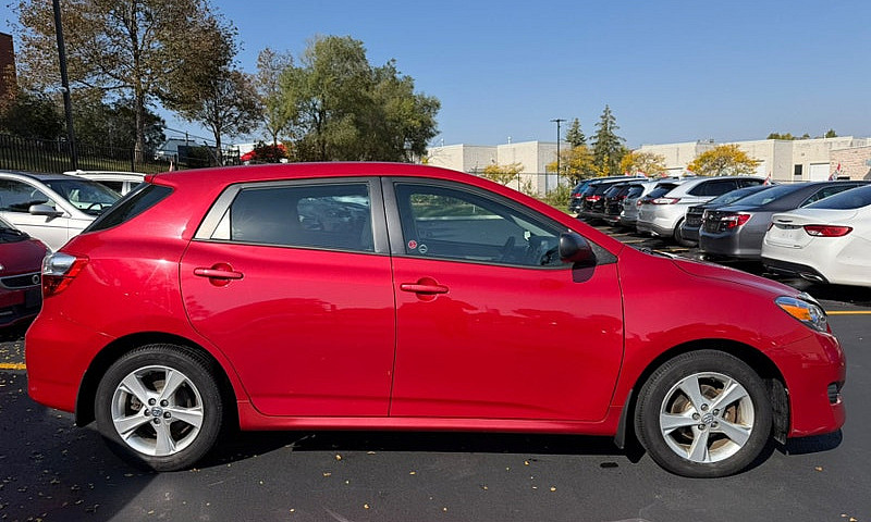 2014 Toyota Matrix 4...