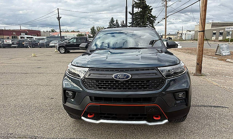 2022 Ford Explorer T...