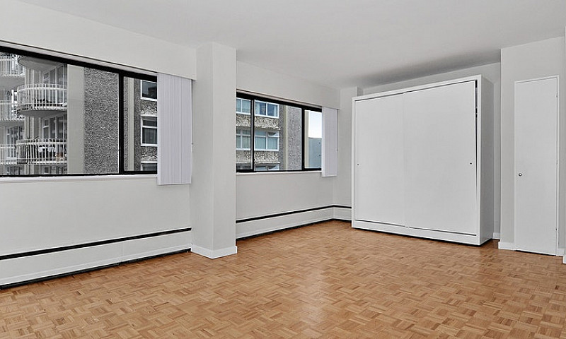 Pacific Beach Apartm...