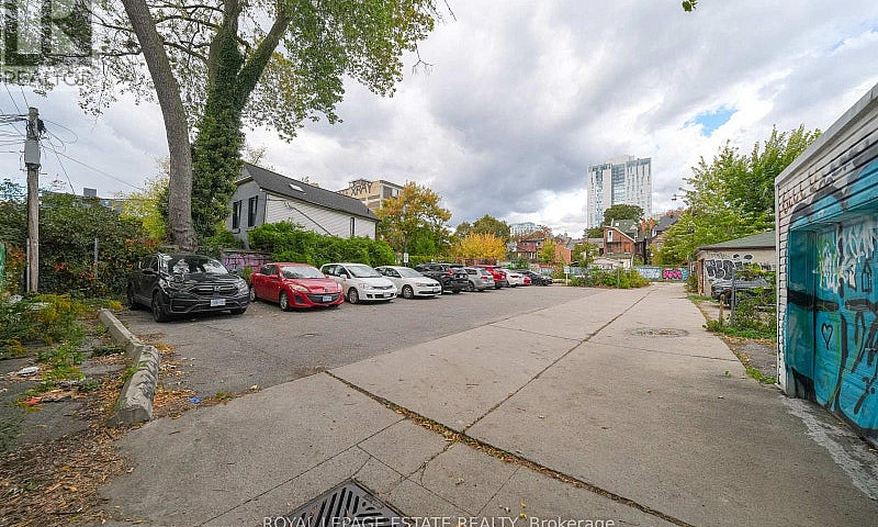 114 Baldwin Street T...