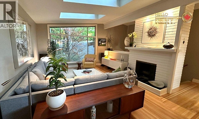 771 Montroyal Boulev...