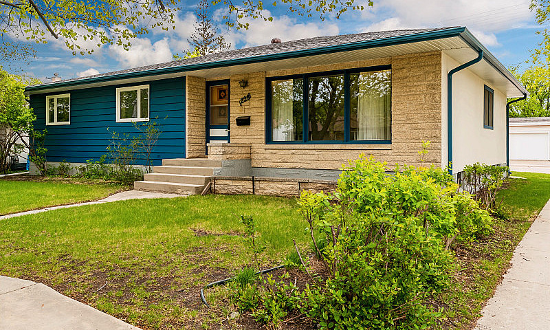 House For Sale 228 M...