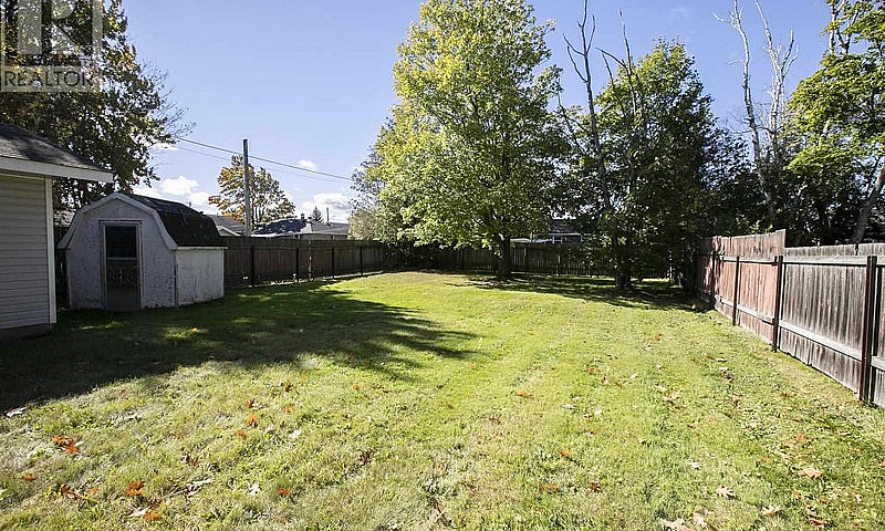57 Mccrea St Sault S...