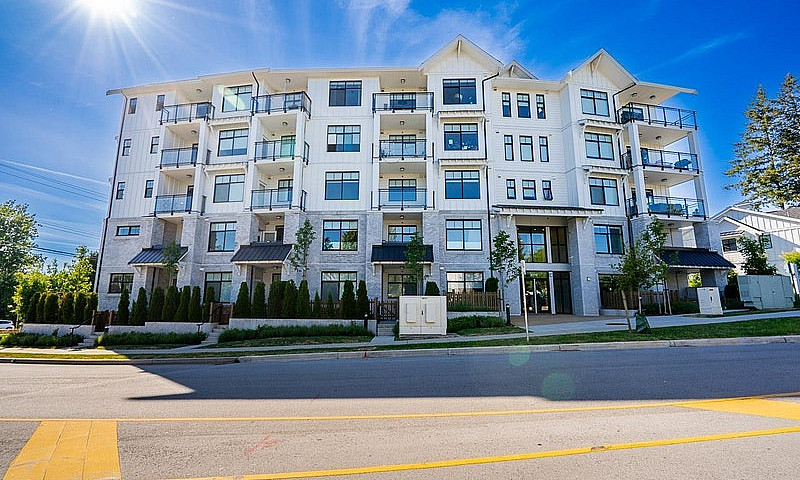 104 3315 148 Street ...