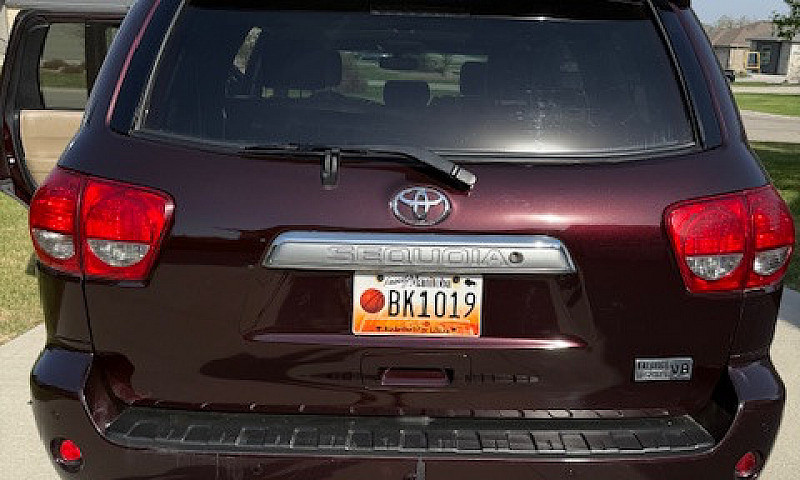 2015 Toyota Sequoia ...