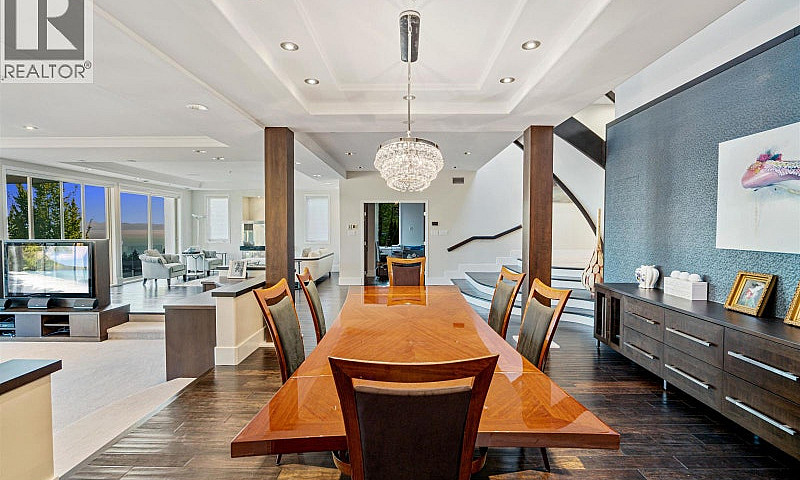 1526 Chippendale Cou...