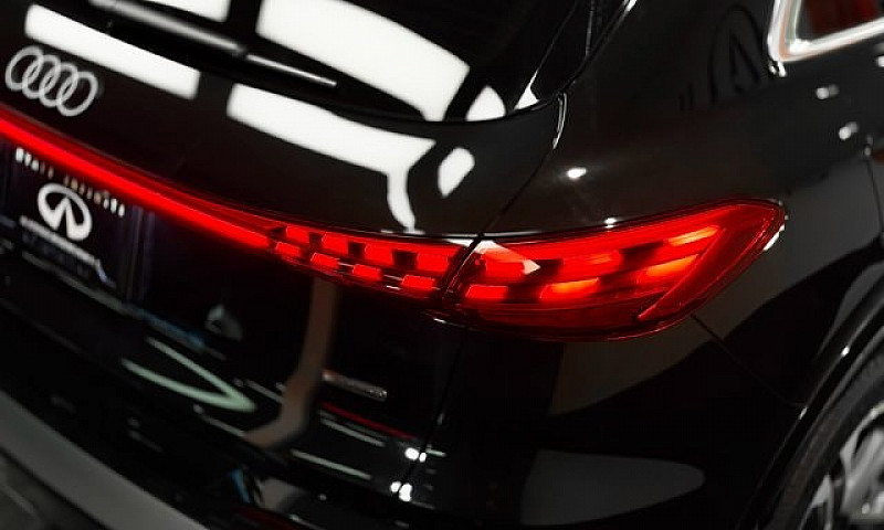 2025 Audi Q5 Progres...