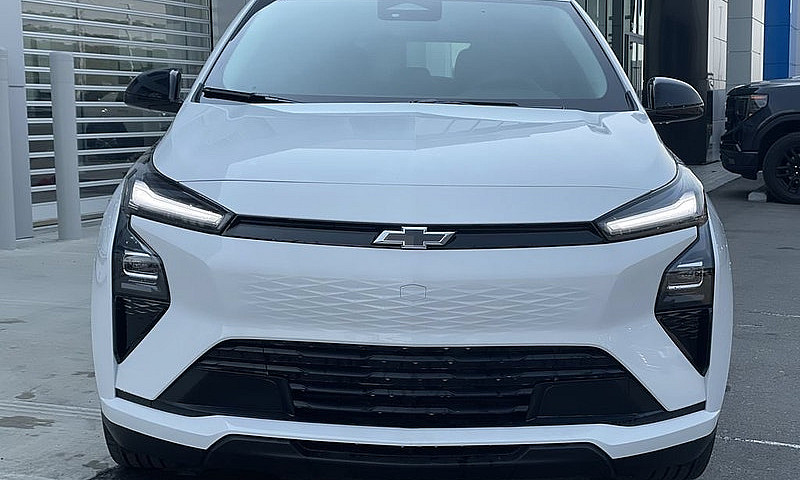 2027 Chevrolet Bolt ...