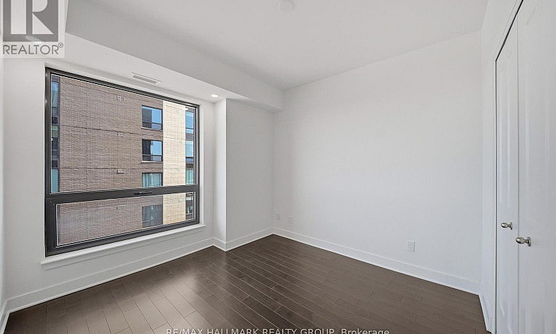 2406 - 180 George St...