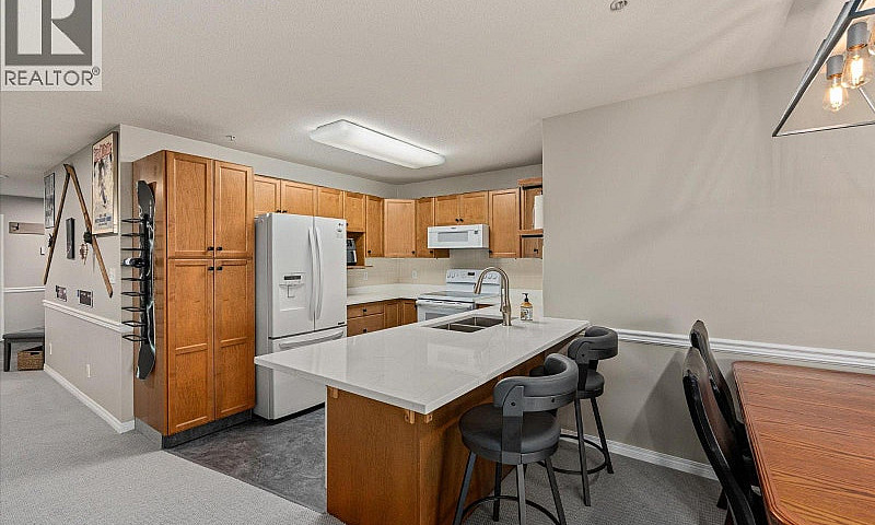 215 Kettle View Road...