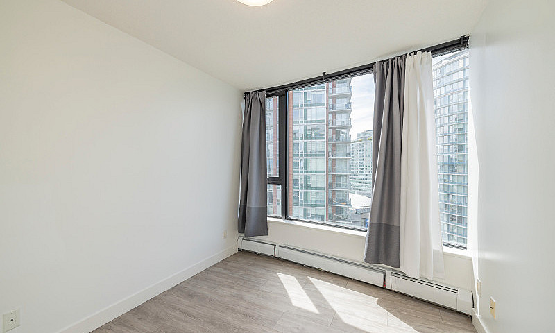 New Listing! 2703 58...