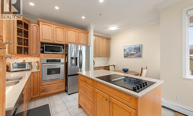 402 1300 Hunter Road...