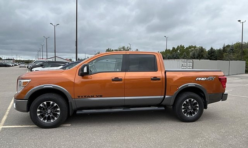 2019 Nissan Titan Pr...