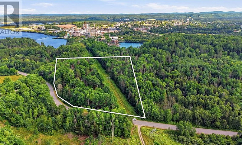 Lot 8 Jacklin Road E...