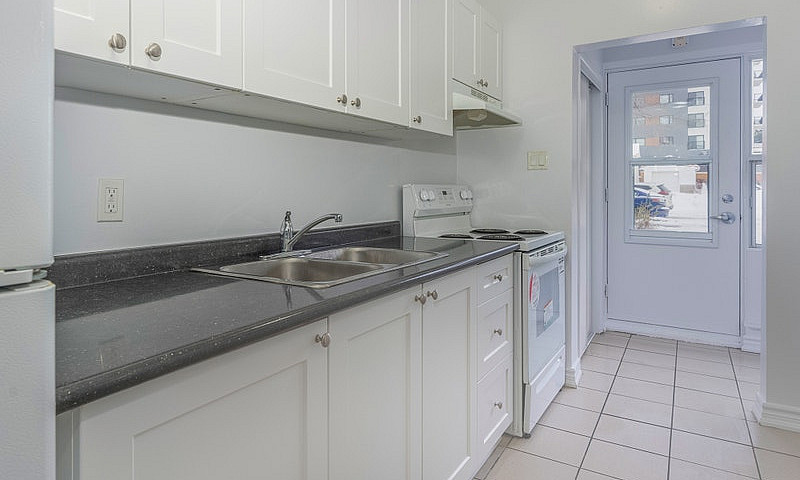 3 Bedroom Available ...