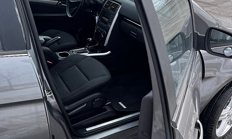 2011 Mercedes-Benz B...
