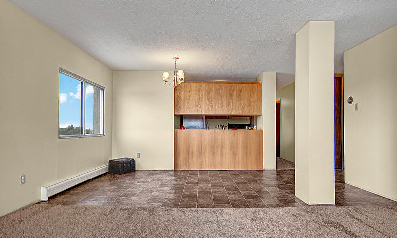2 Bedroom At 33 Rive...