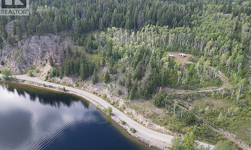 1420 Francois Lake R...