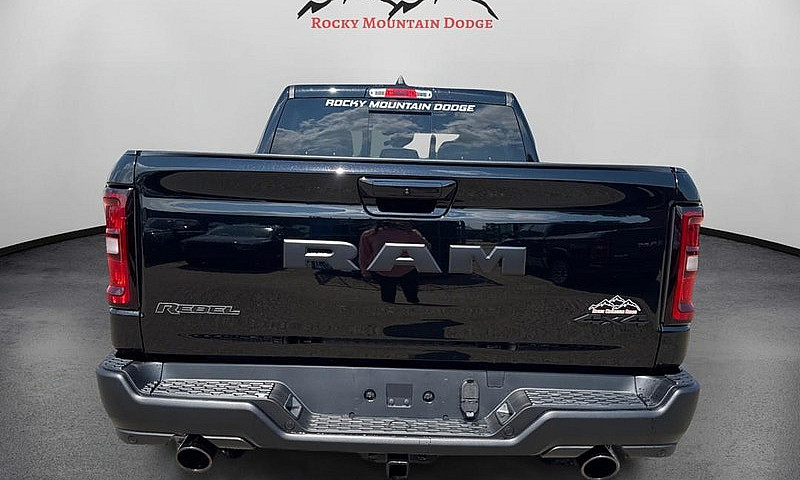 2026 Ram 1500 Crew C...