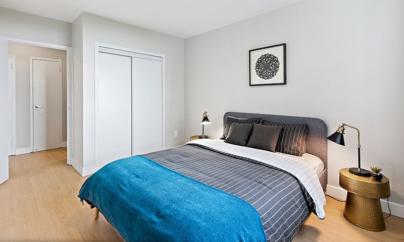 2 Bedroom  Apartment...